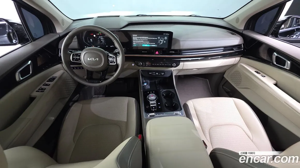 Kia Carnival — фото 4
