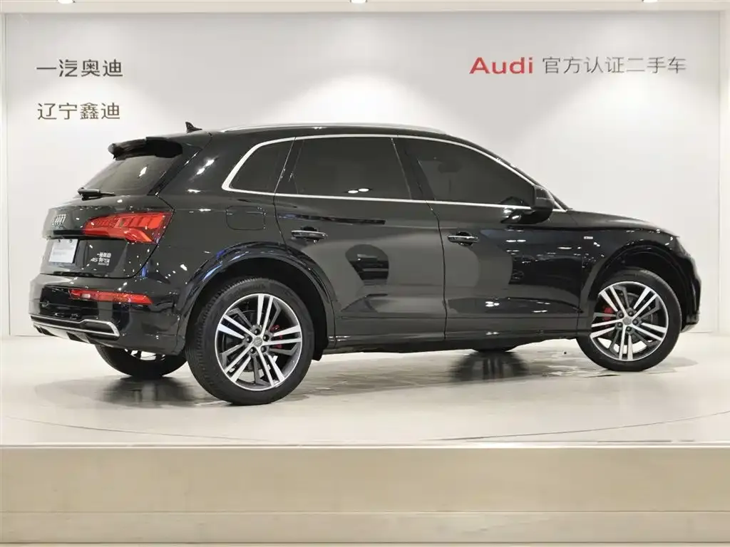 Audi Q5L 2021 из CN, фото 4