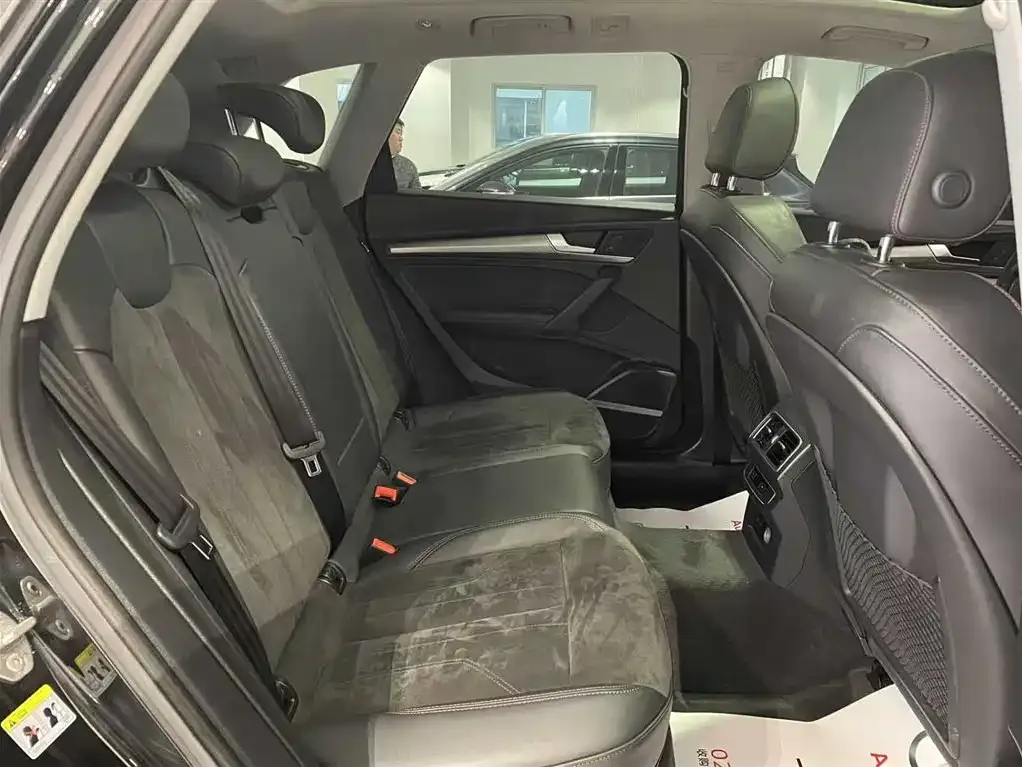Audi Q5L 2021 из CN, фото 3