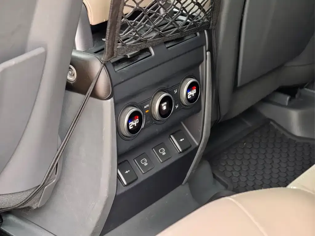 Land Rover Defender 2021 из CN, фото 4