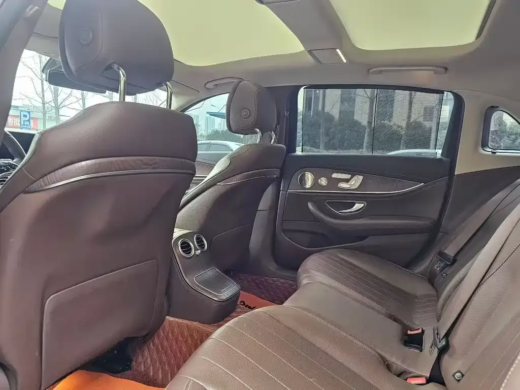 Mercedes-Benz E-Class 2021 из CN, фото 3