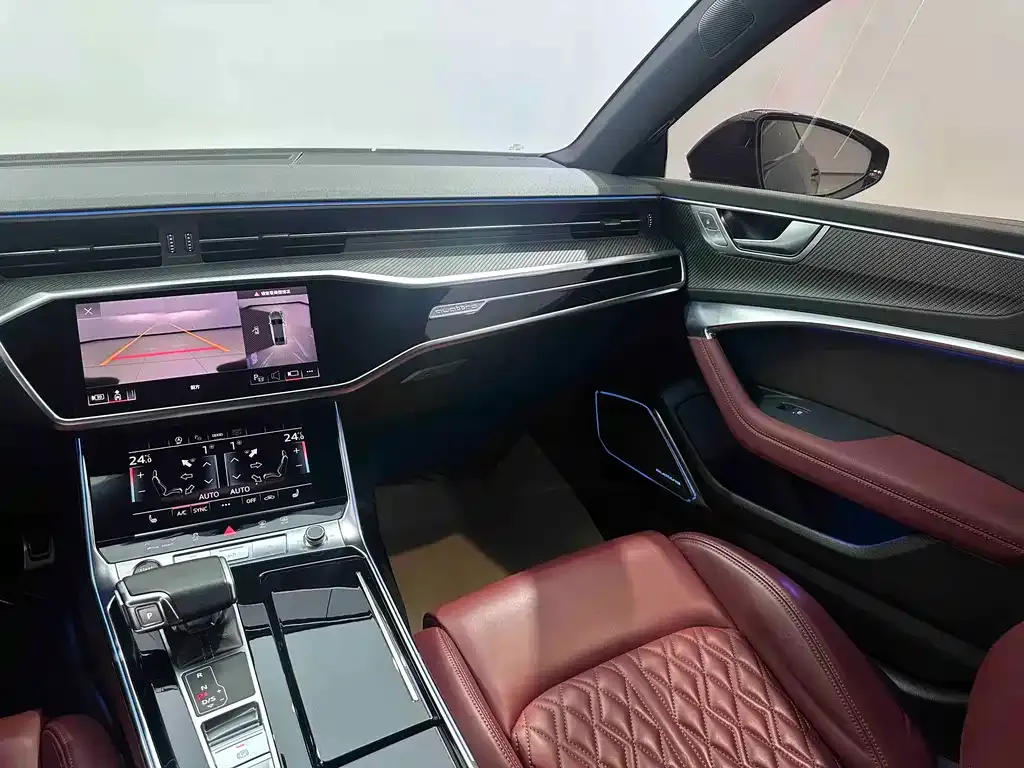 Audi A7L 2022 из CN, фото 9