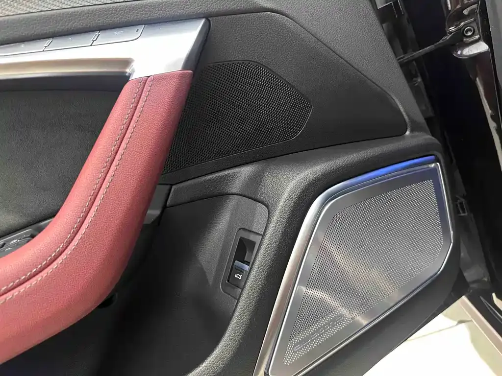 Audi A7L 2022 из CN, фото 5