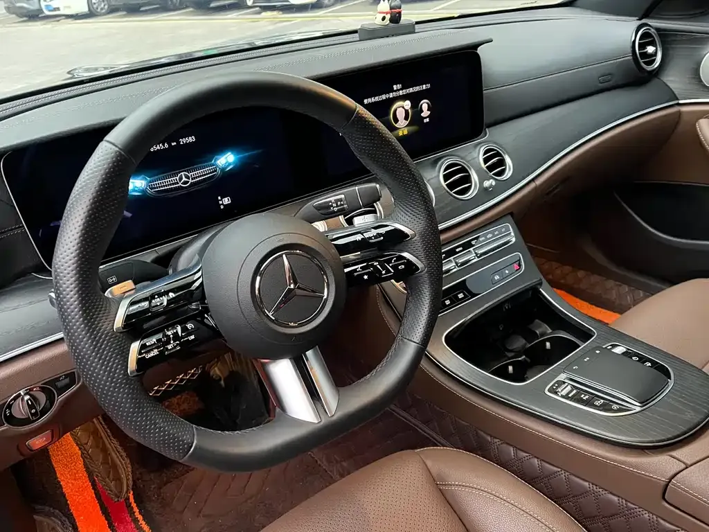 Mercedes-Benz E-Class 2023 из CN, фото 5