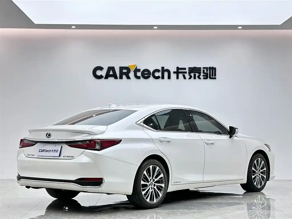 Lexus ES 2021 из CN, фото 7