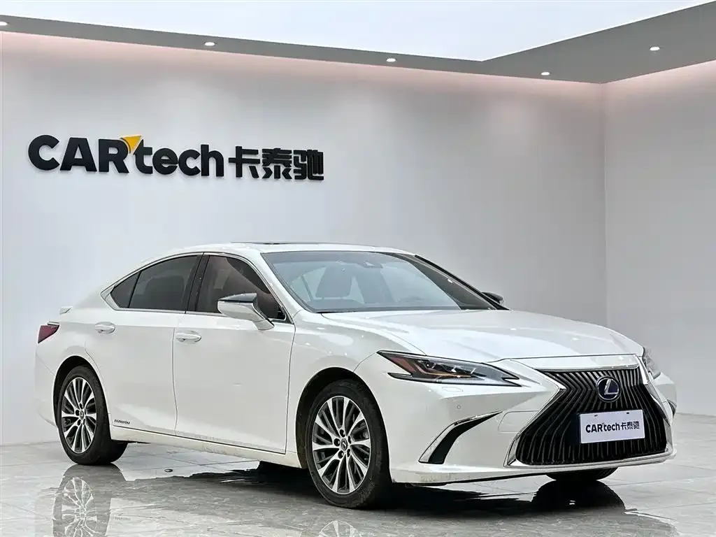 Lexus ES 2021 из CN, фото 8
