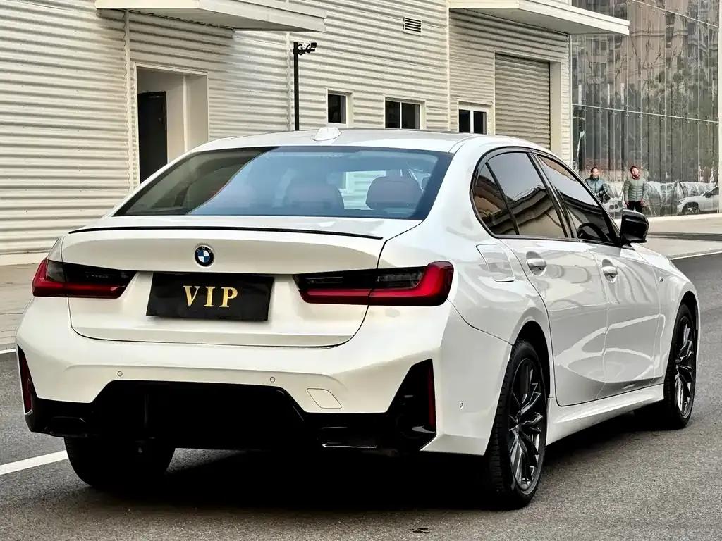 BMW 3 Series 2023 из CN, фото 2
