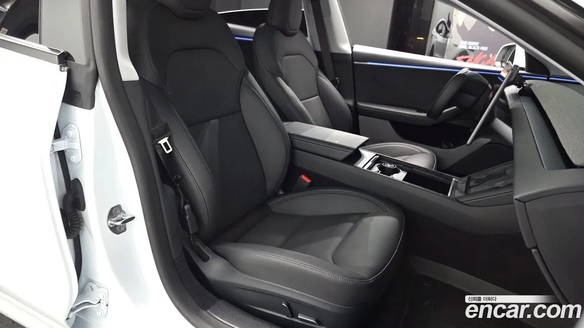Tesla Model 3 2025 из KR, фото 6