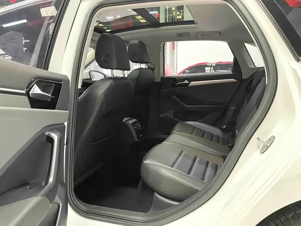 Volkswagen Sagitar 2022 из CN, фото 10