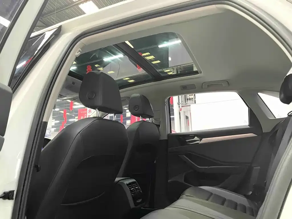 Volkswagen Sagitar 2022 из CN, фото 9