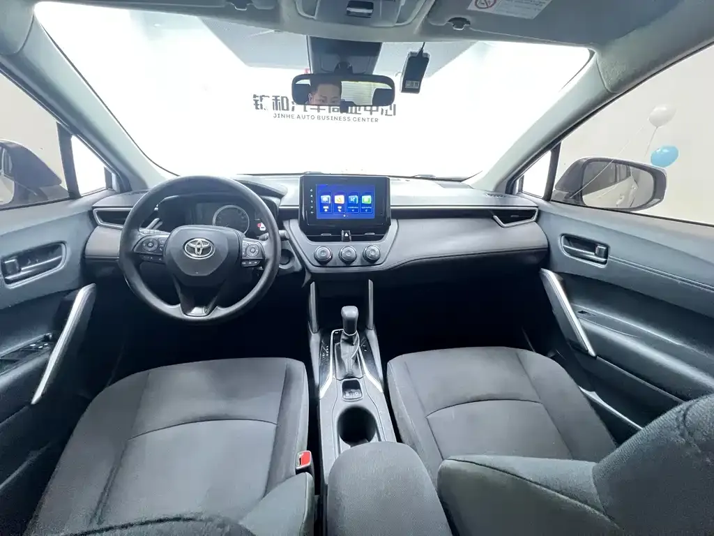 Toyota Corolla Cross 2022 из CN, фото 7