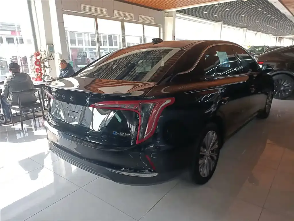 Hongqi E-QM5 2023 из CN, фото 10