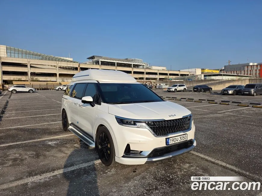 Kia Carnival — фото 1