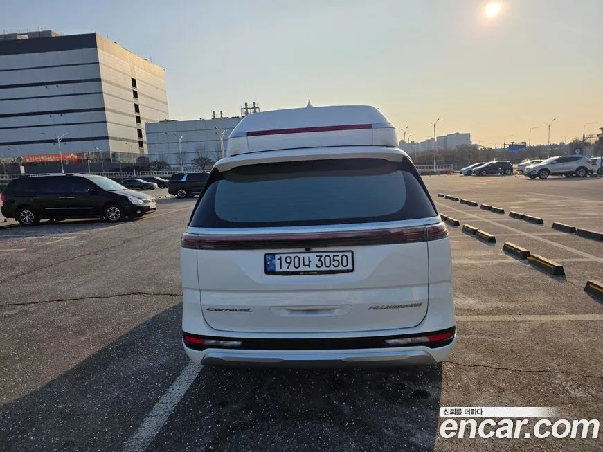 Kia Carnival — фото 4