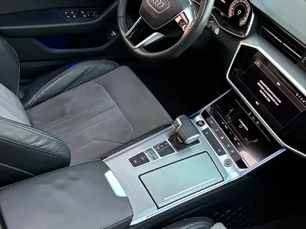 Audi A6L 2022 из CN, фото 10