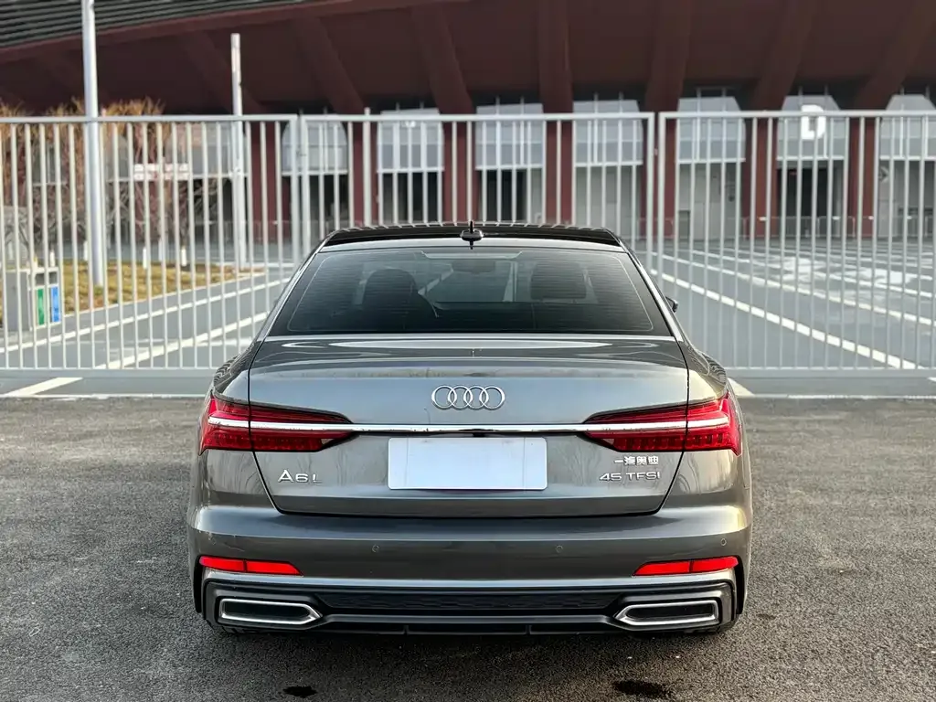 Audi A6L 2022 из CN, фото 8