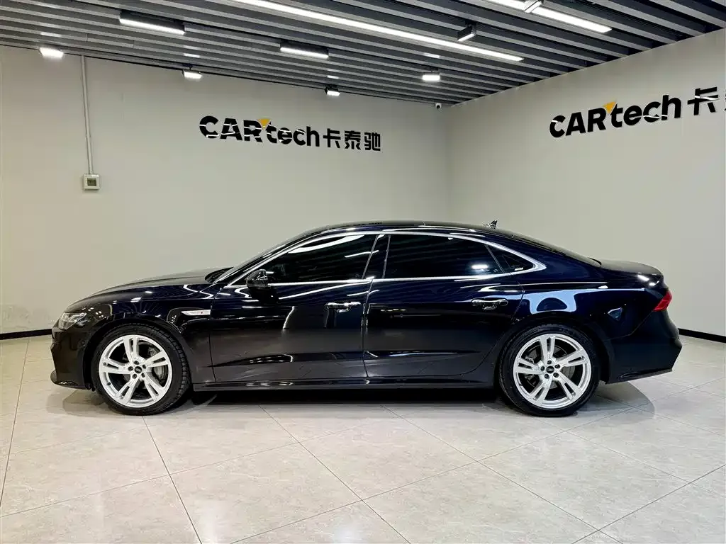 Audi A7L 2024 из CN, фото 5