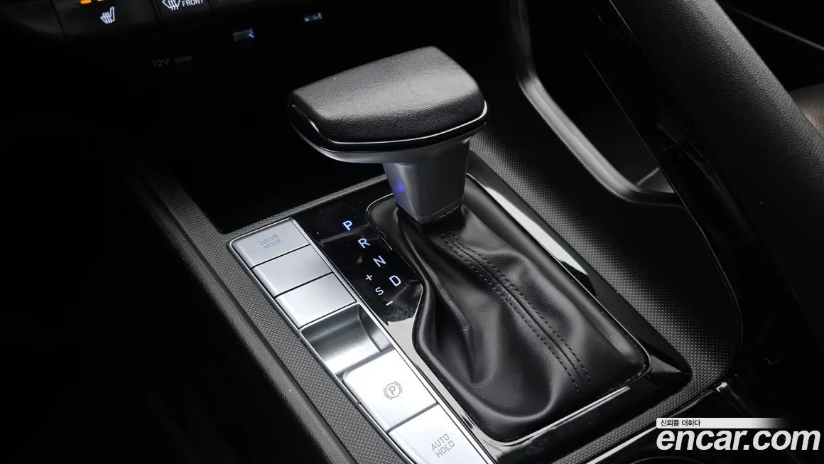 Hyundai AVANTE — фото 3