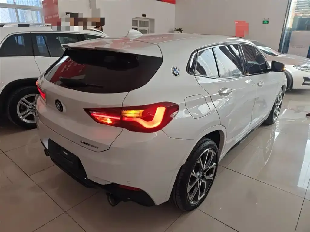 BMW X2 — фото 10