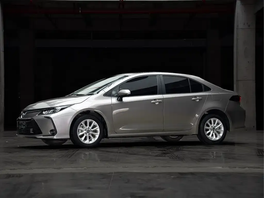 Toyota Corolla 2022 из CN, фото 1