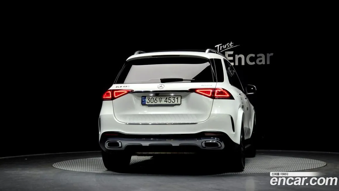 Mercedes-Benz GLE-Class — фото 10