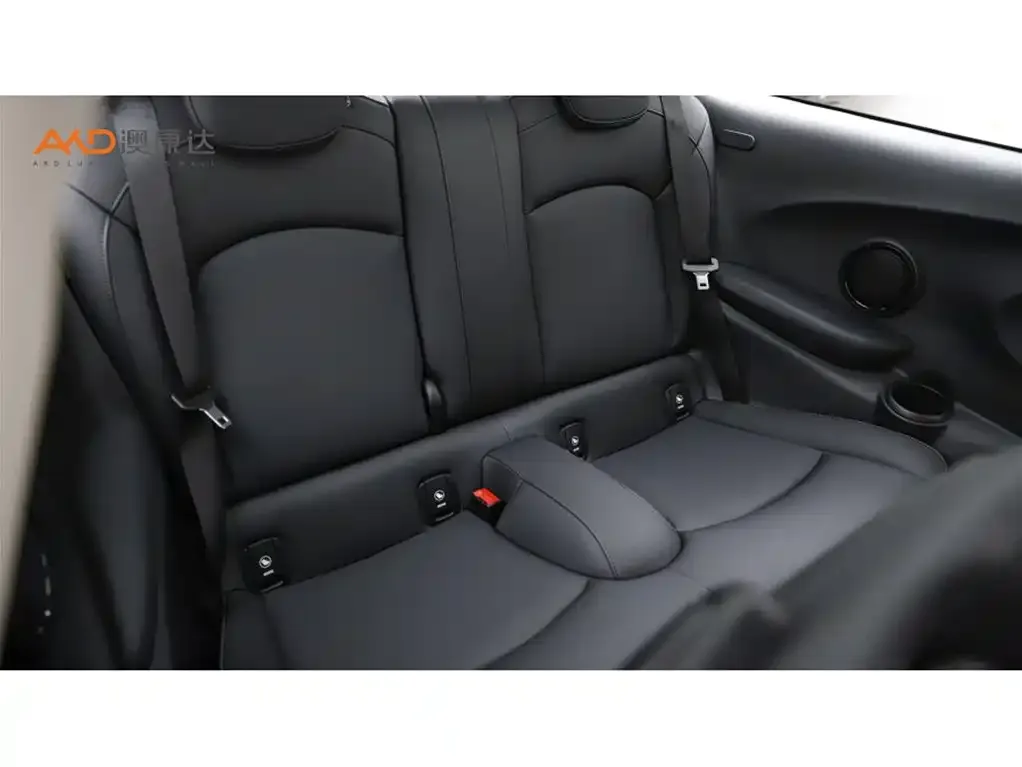 MINI Cooper (3-door) 2022 из CN, фото 2