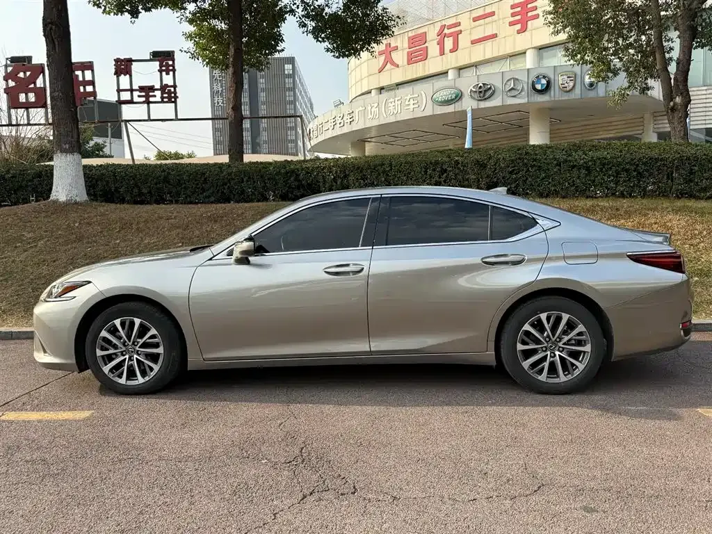 Lexus ES 2024 из CN, фото 9