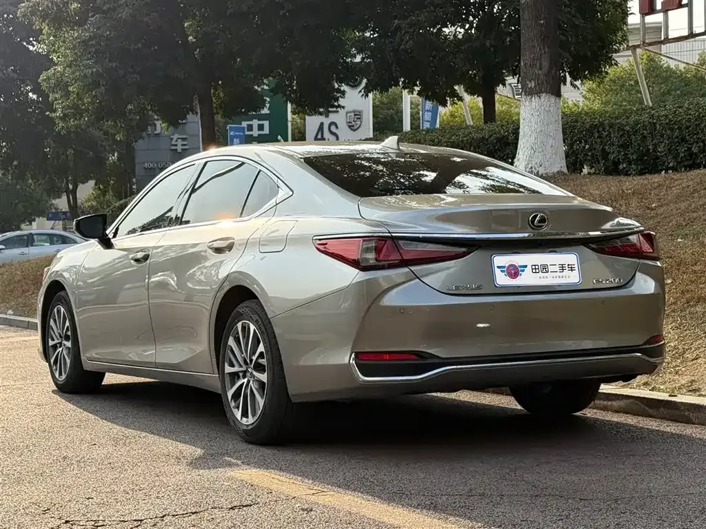 Lexus ES 2024 из CN, фото 6