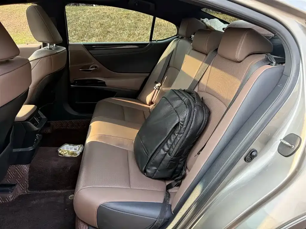 Lexus ES 2024 из CN, фото 7