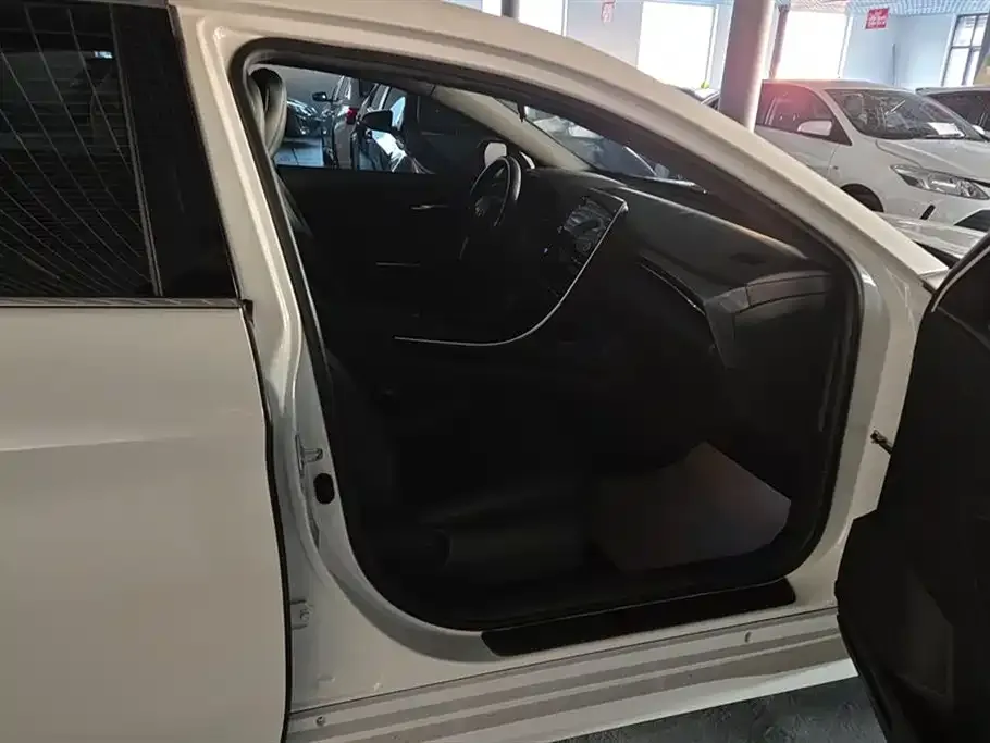 Toyota Avalon 2021 из CN, фото 2