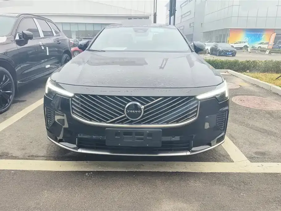 Volvo S90 2025 из CN, фото 7