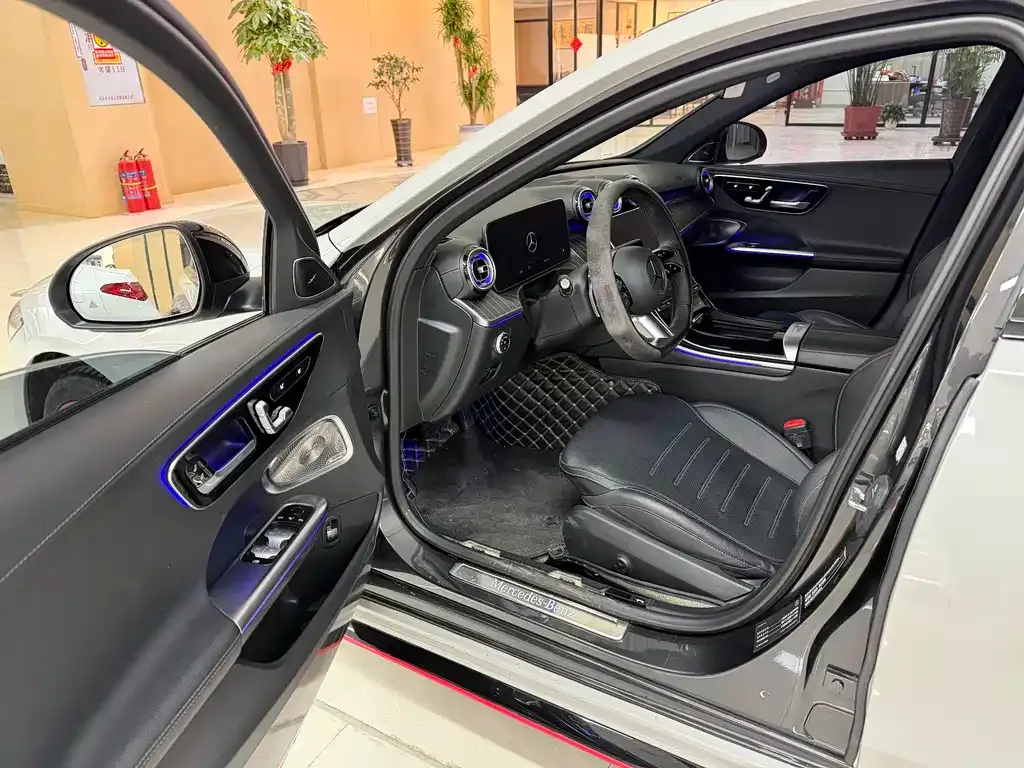 Mercedes-Benz C-Class 2023 из CN, фото 3