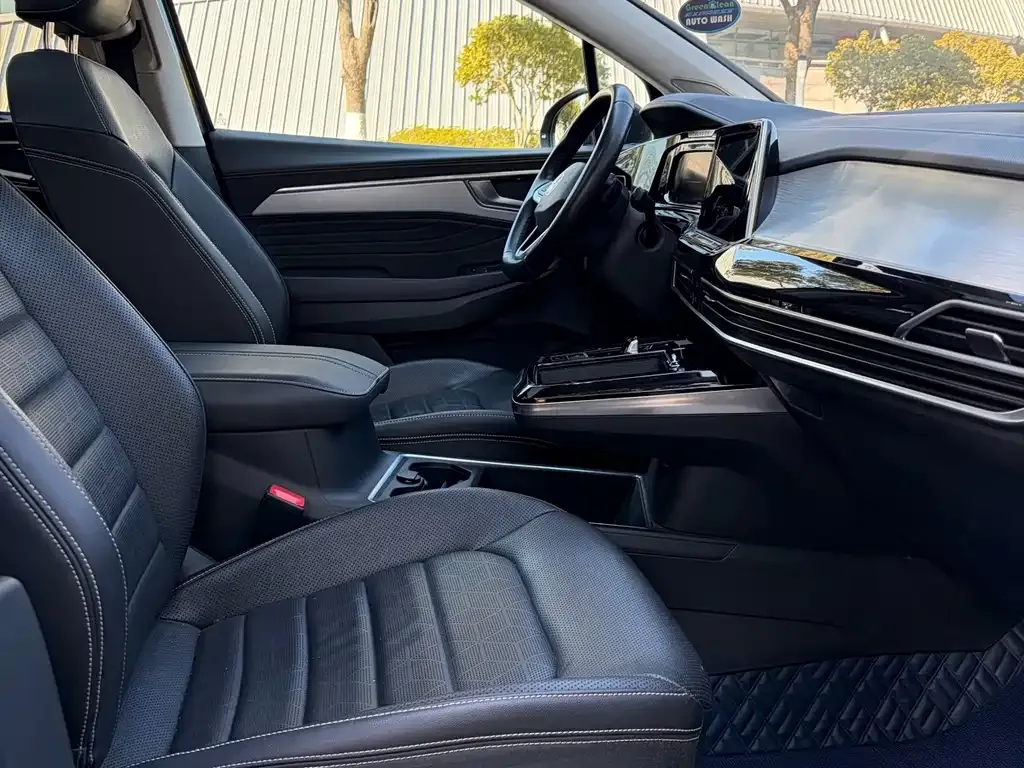 Volkswagen Talagon 2023 из CN, фото 2