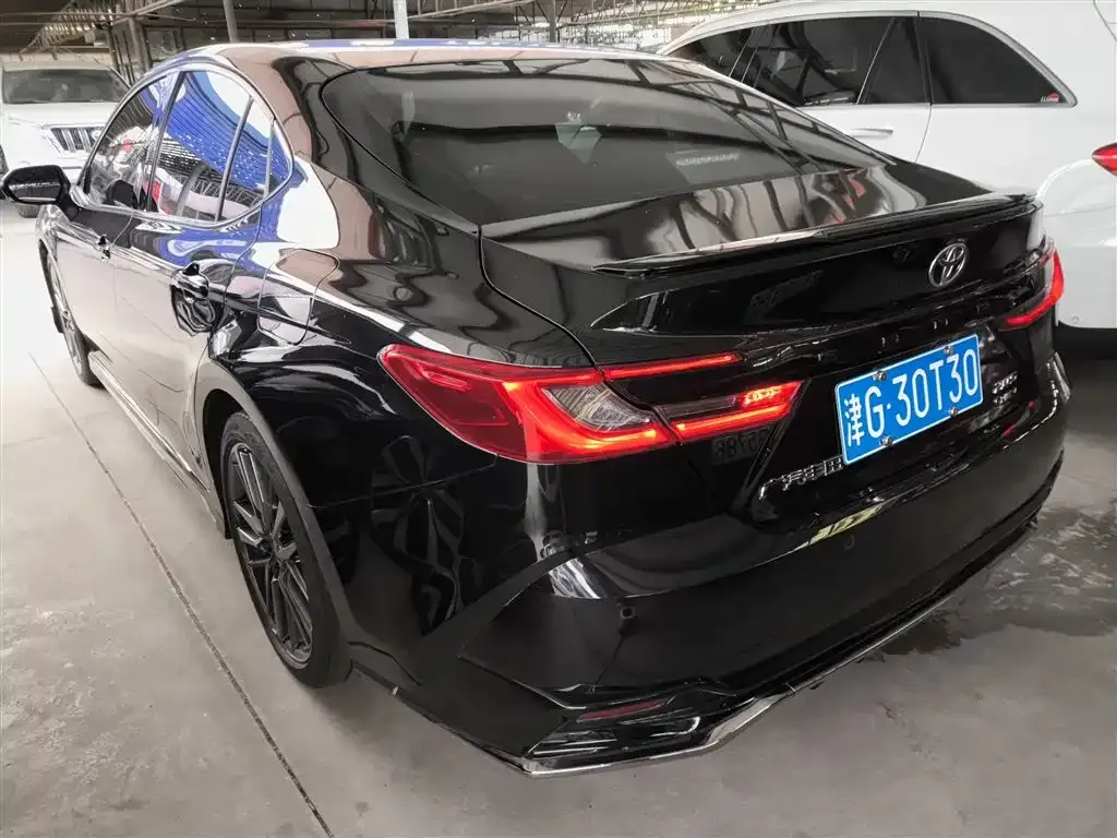 Toyota Camry 2024 из CN, фото 8