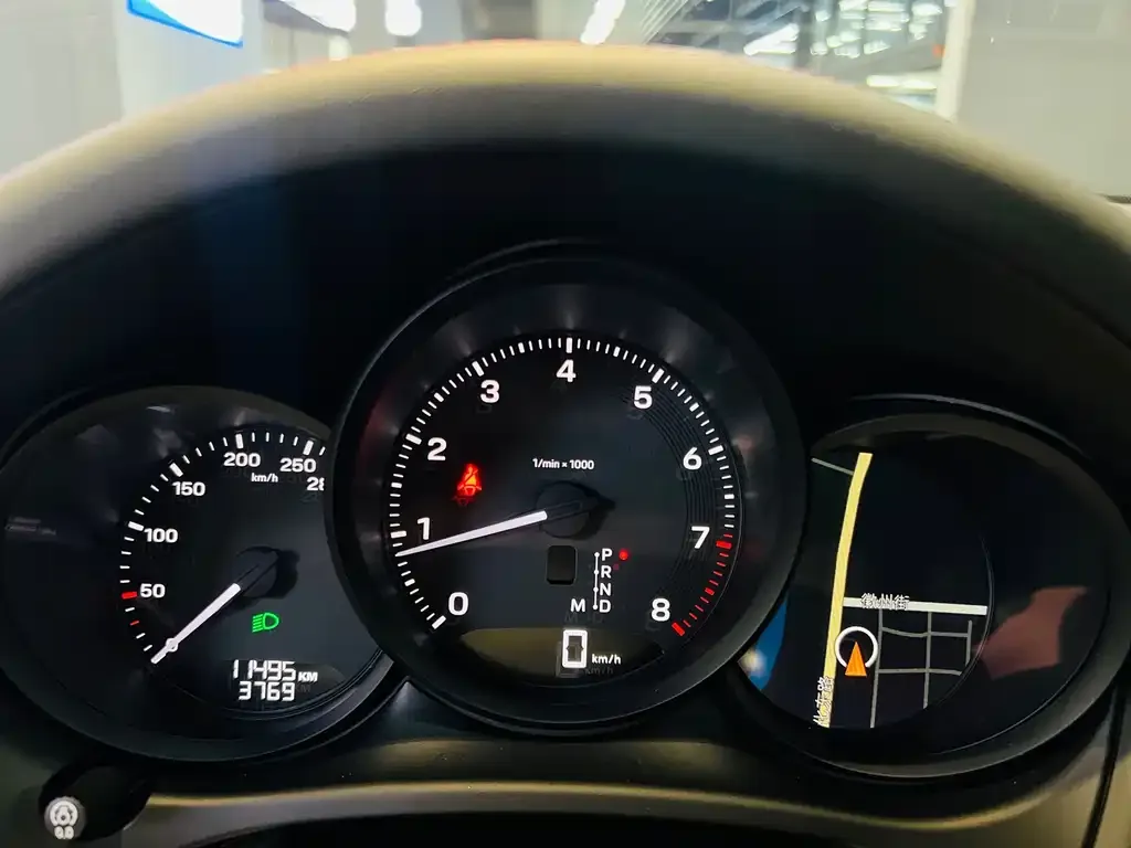 Porsche Macan 2024 из CN, фото 4