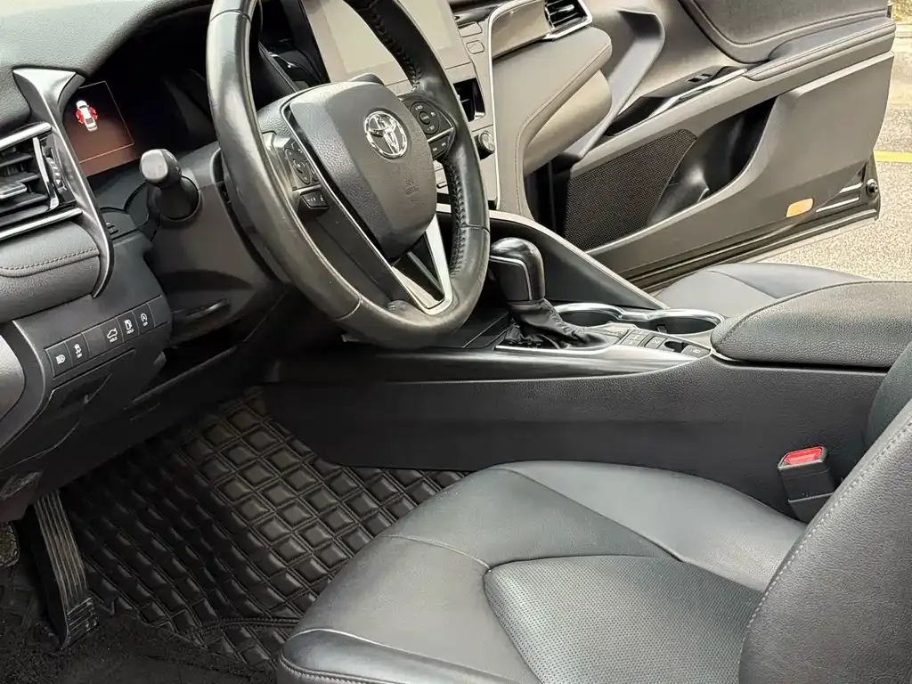 Toyota Camry 2022 из CN, фото 9