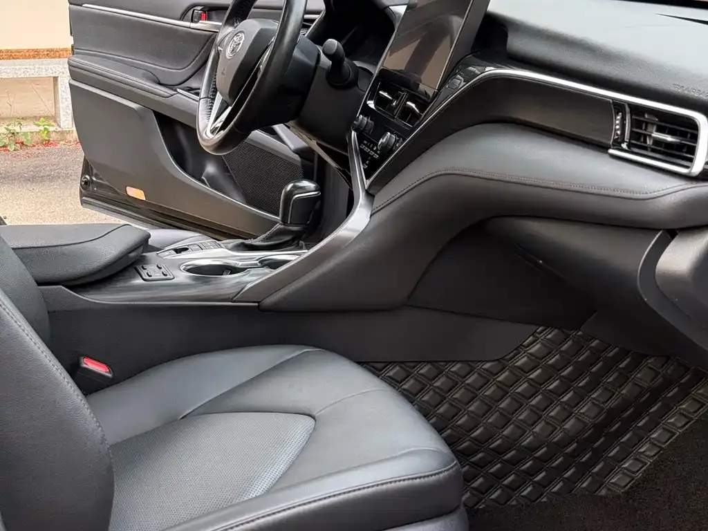 Toyota Camry 2022 из CN, фото 7