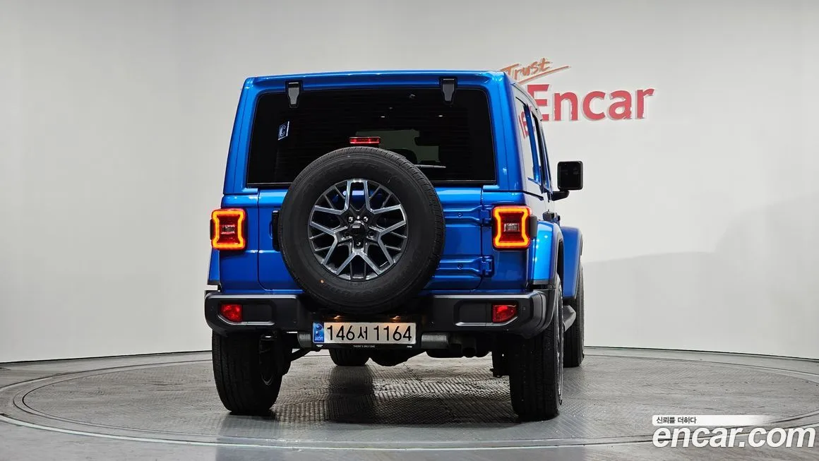 Jeep Wrangler 2024 из KR, фото 3