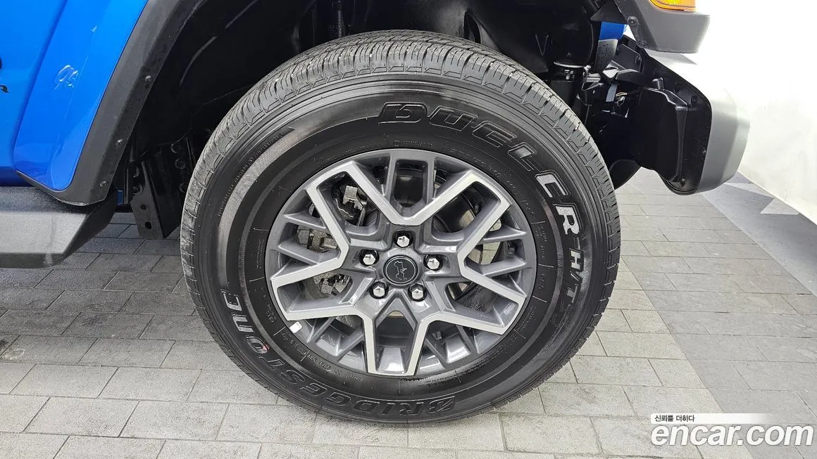 Jeep Wrangler 2024 из KR, фото 2