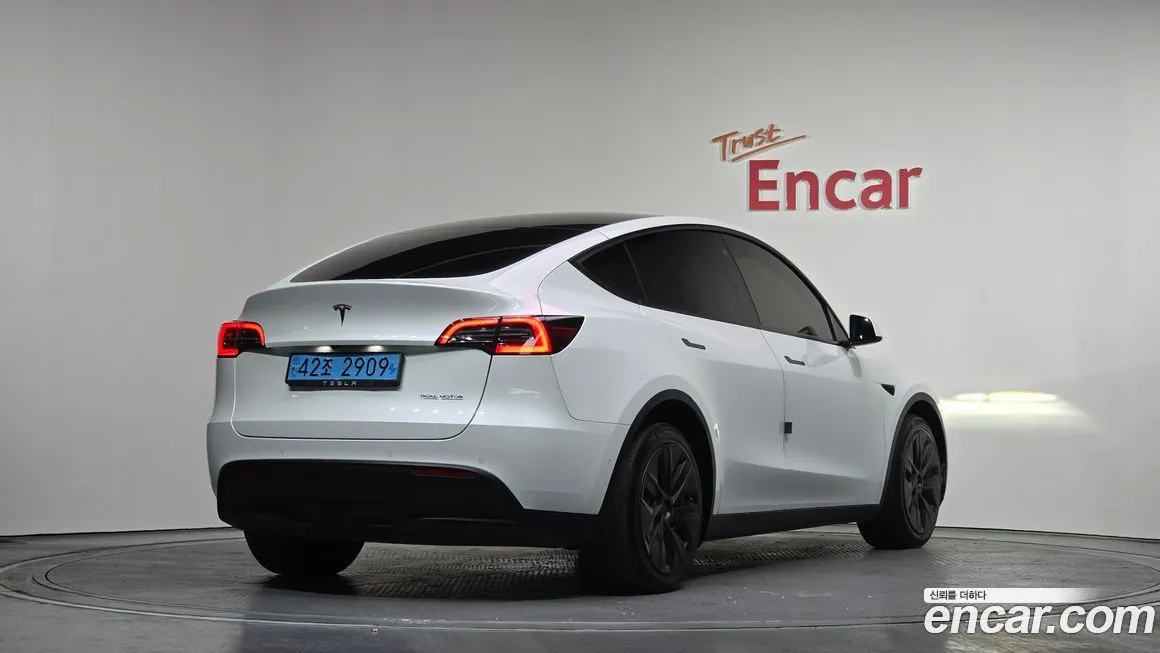 Tesla Model Y 2022 из KR, фото 7