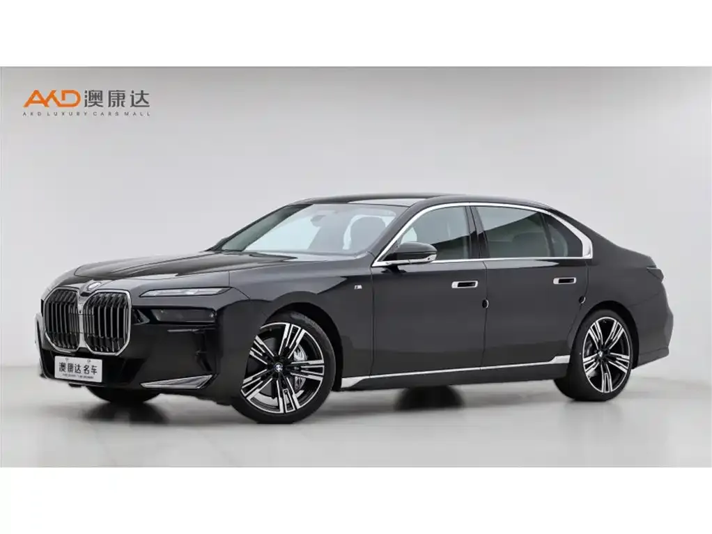 BMW 7 Series — фото 1