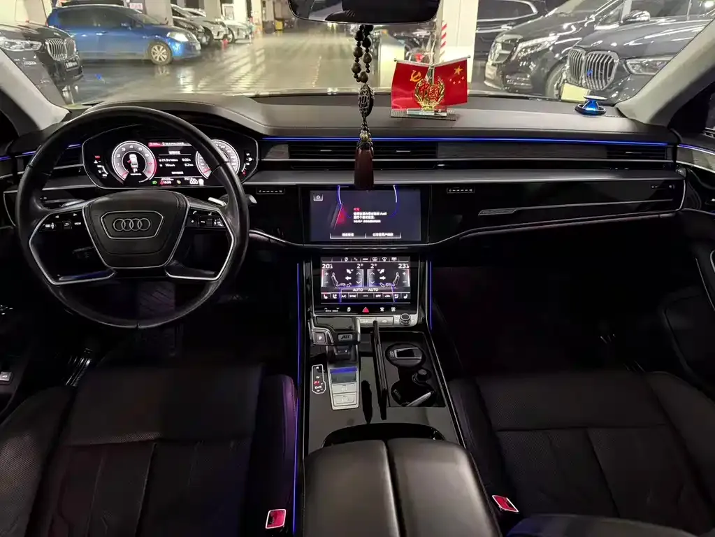 Audi A8 2022 из CN, фото 6
