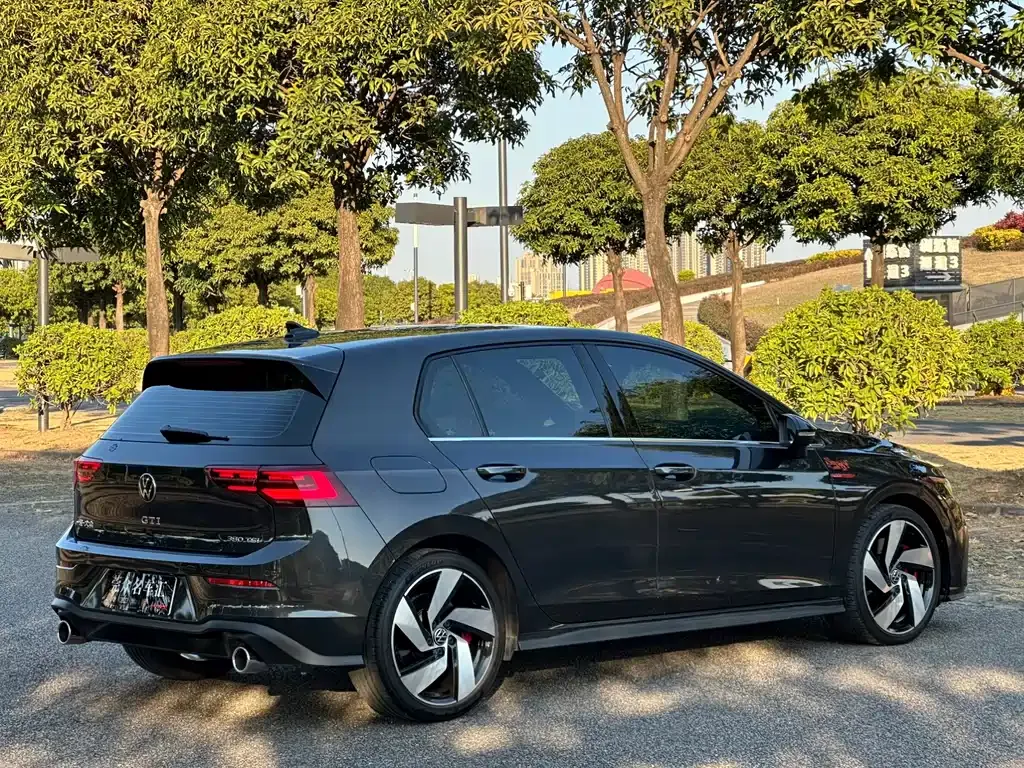 Volkswagen Golf GTI 2022 из CN, фото 5