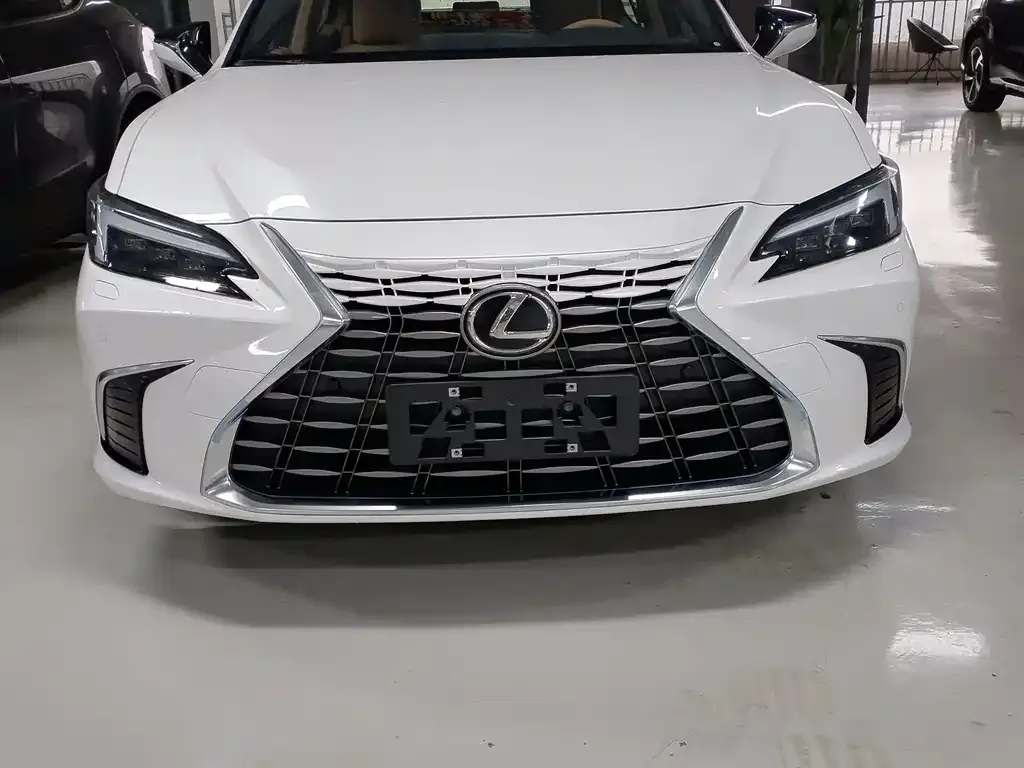Lexus ES 2026 из CN, фото 7