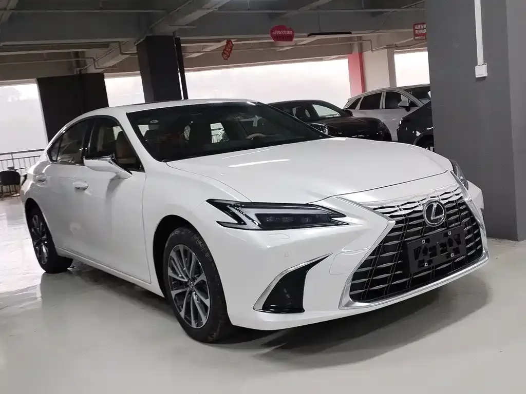 Lexus ES 2026 из CN, фото 4