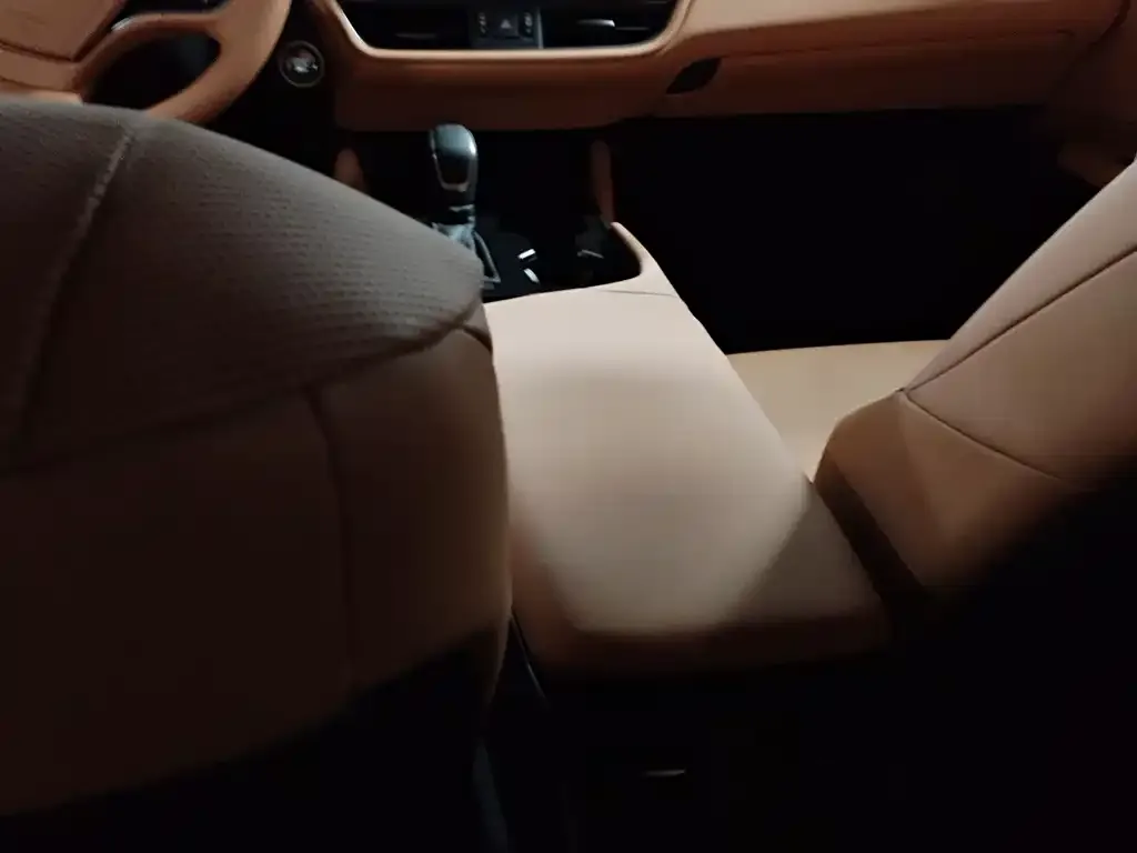 Lexus ES 2026 из CN, фото 5