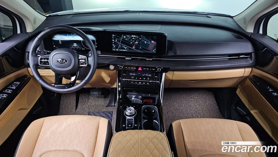 Kia Carnival — фото 10