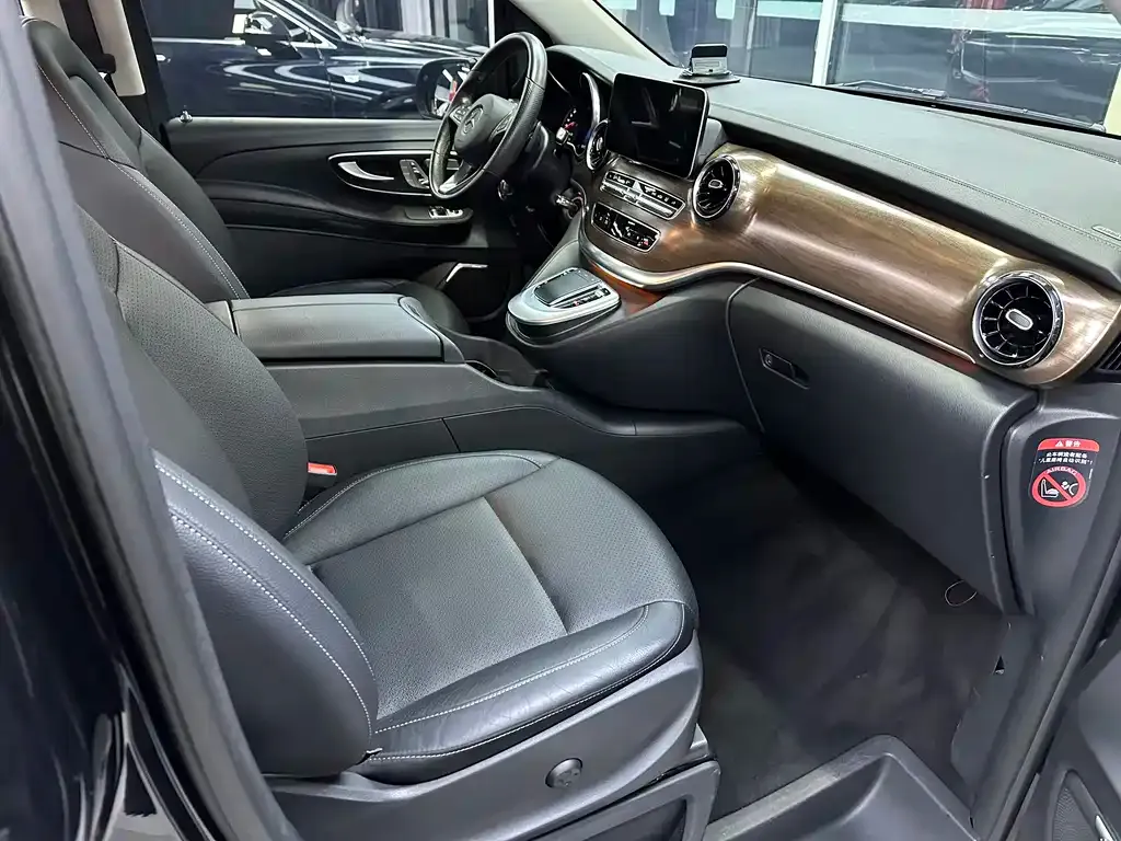 Mercedes-Benz V-Class 2021 из CN, фото 7