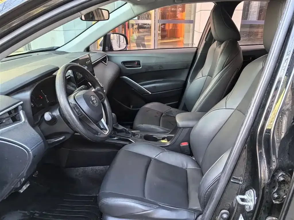 Toyota Frontlander 2023 из CN, фото 2