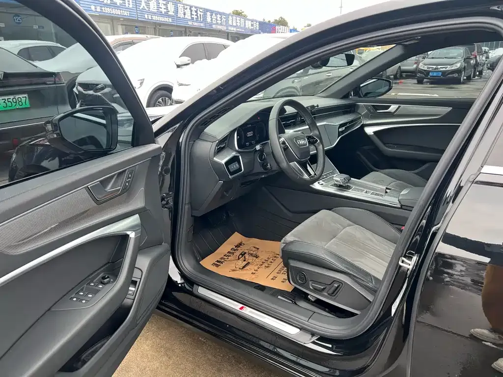 Audi A6L 2021 из CN, фото 4